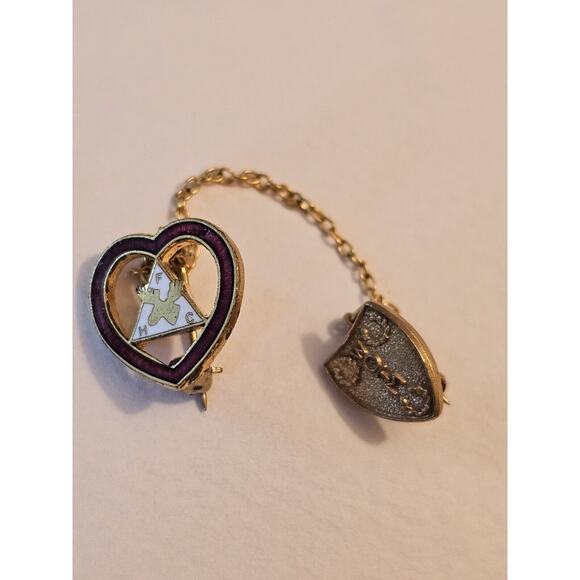 Moose Lodge Lot Of Four Lapel Pins / Awards One Is Sterling - Picture 8 of 9